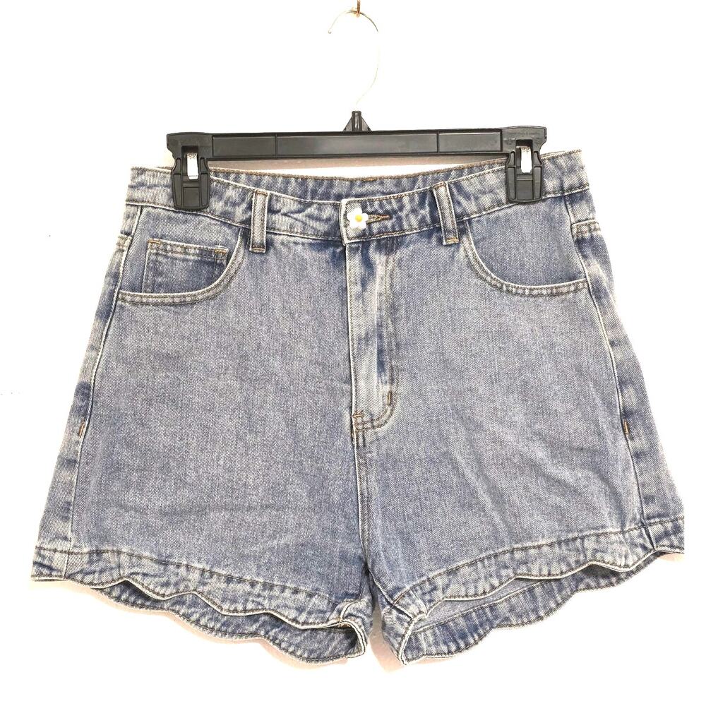 Cider Solid Wave Trim Daisy Button Denim Shorts B… - image 2